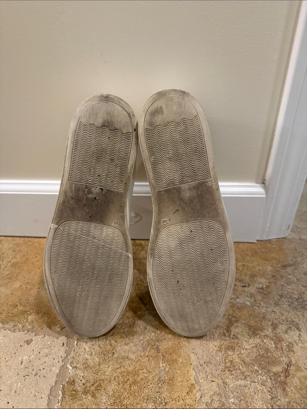 Common Projects Sneakers - Picture 6 of 9